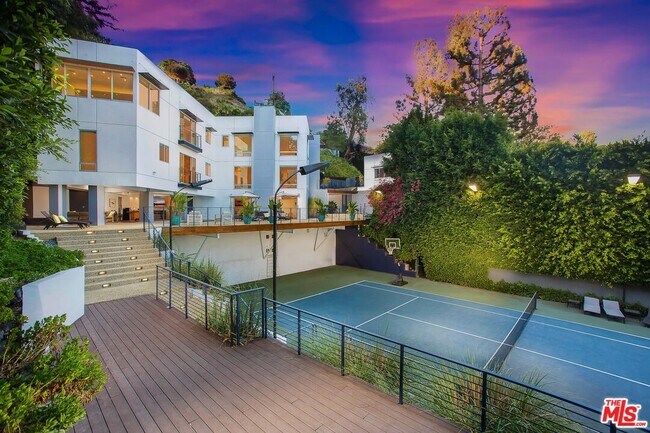 Building Photo - 9240 Warbler Way