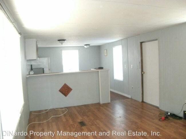 Building Photo - 2 br, 1 bath House - 500 Leslie Dr