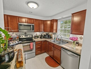 Foto del edificio - 6724 Seat Pleasant Dr