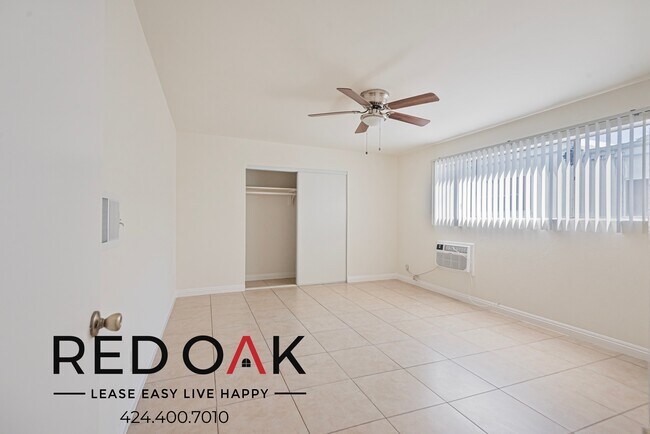 Foto del edificio - 8140 Langdon Ave