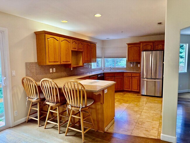 Foto del edificio - 142 Pine Canyon Rd