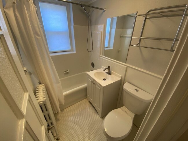 Foto del edificio - 100 Howe St