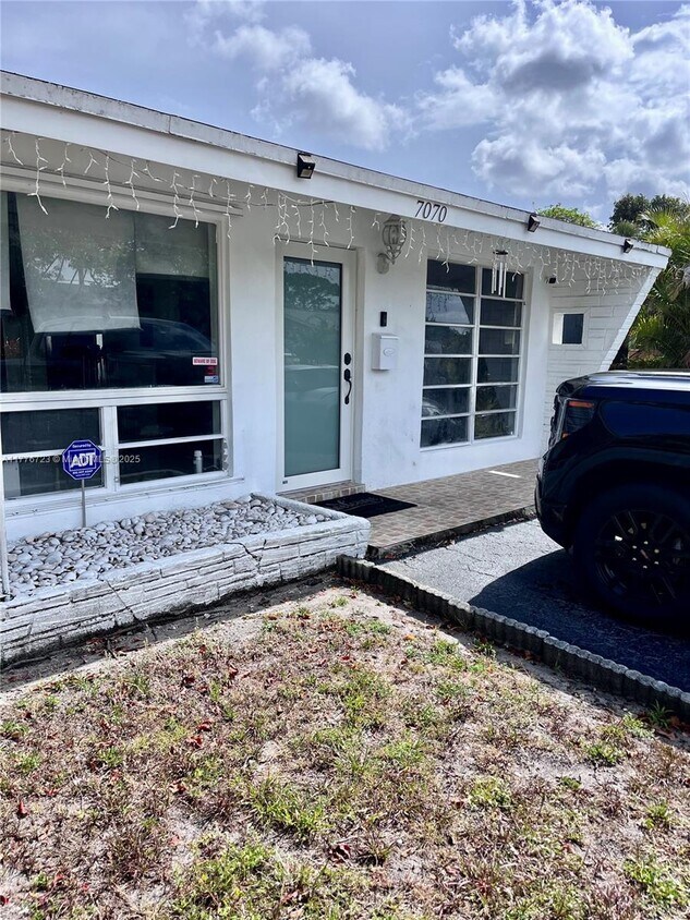 Foto principal - 7070 Raleigh St