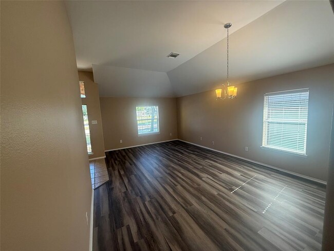 Foto del edificio - 14711 Mills Park Ln