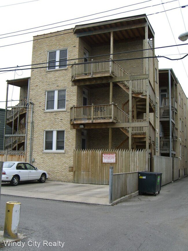 Building Photo - 4539 N Albany Ave