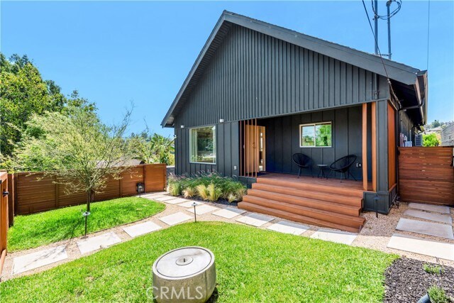 Foto del edificio - 2240 Ewing St