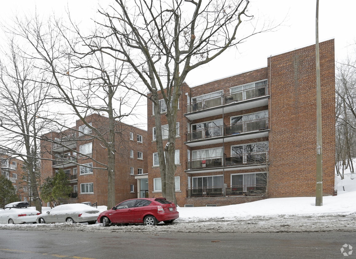 Building Photo - 3570 Av Ridgewood