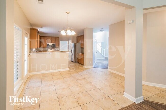 Building Photo - 203 Curico Ln