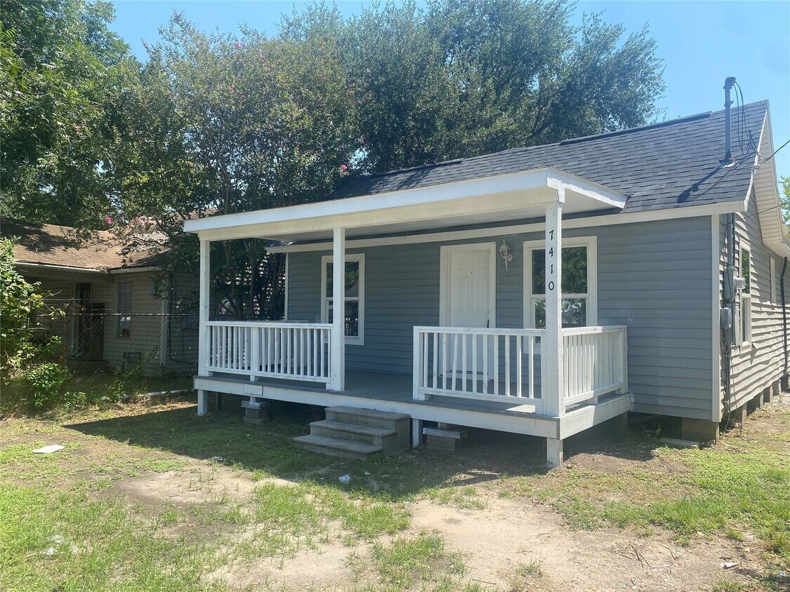 Primary Photo - 7410 Longview St