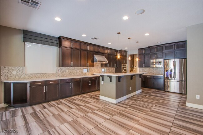 Foto del edificio - 5863 Glory Heights Dr