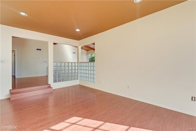 Building Photo - 3 br, 2 bath House - 1090 Pelon Way