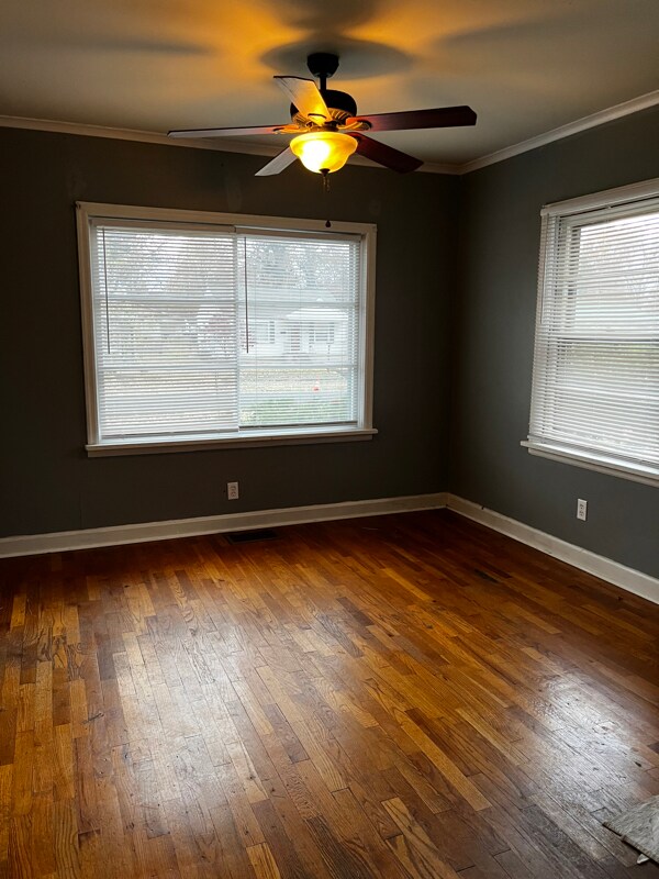 Building Photo - 2117 Madison St