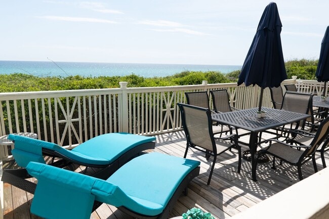 Building Photo - Beautiful 7-Bedroom Beachfront Home on 30A