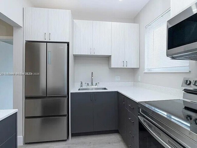 Foto del edificio - 3030 NW 16th St