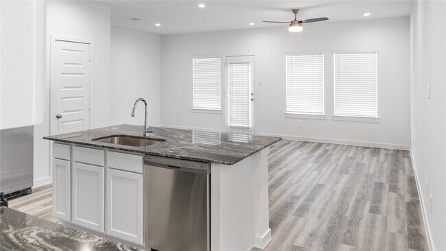 Building Photo - 2833 Lisburn Ter Ln