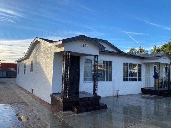 Building Photo - 5905 Bonsallo Ave