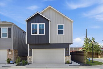 Building Photo - 10010 Rustic Charm St