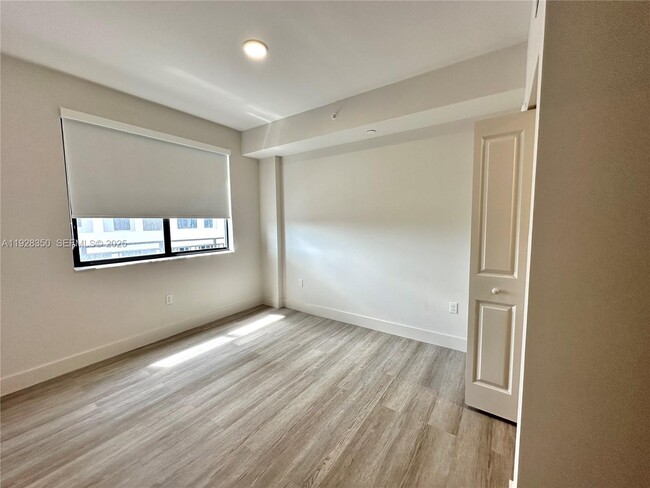 Foto del edificio - 18412 Homestead Ave