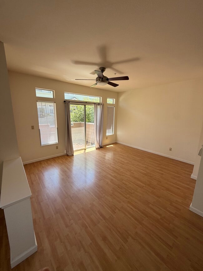 Living Room & Patio - 1159 La Rochelle Terrace