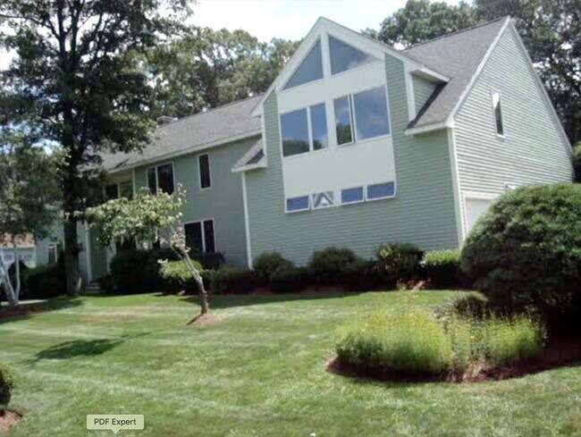 Building Photo - 130 E Emerson Rd