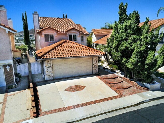 Foto del edificio - 12021 Falcon Crest Way
