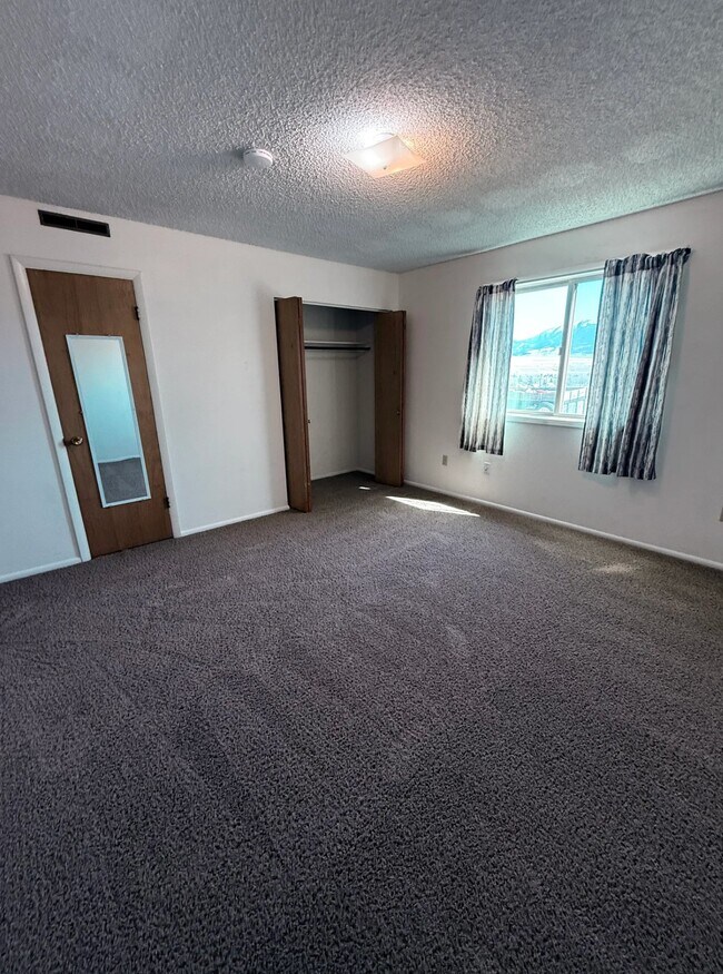 Foto del edificio - 1216 W Montana St