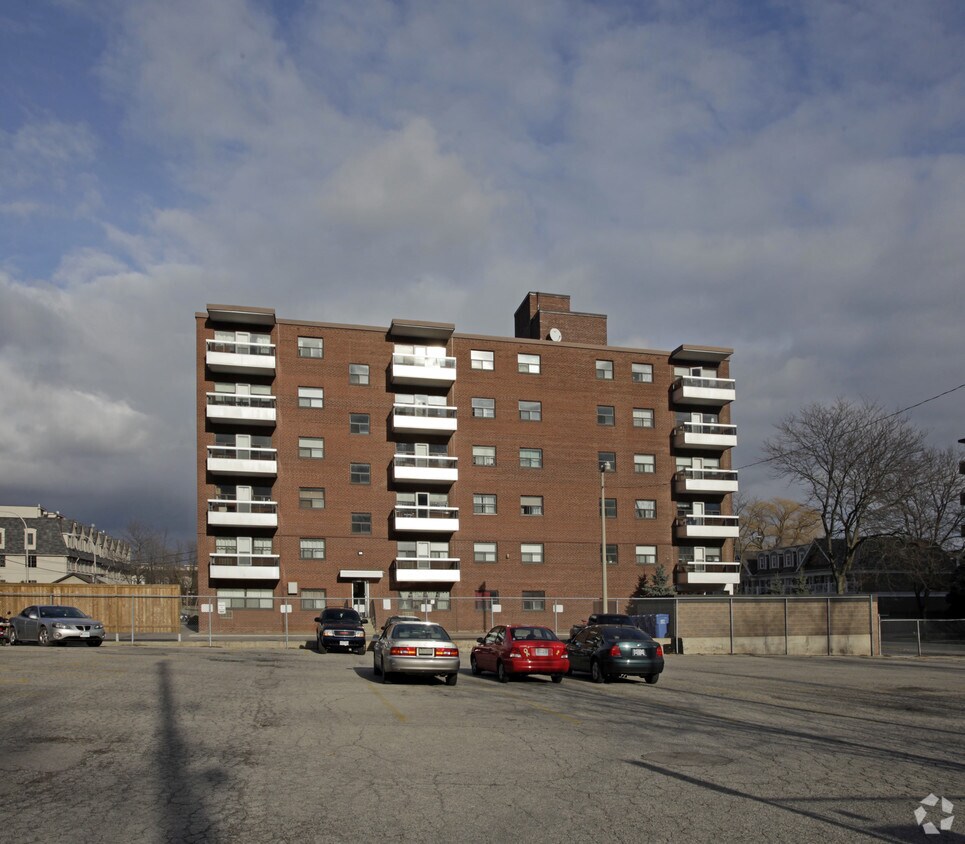 Lakeview and Lakeside Apartments Apartments 23752381 Marine Dr