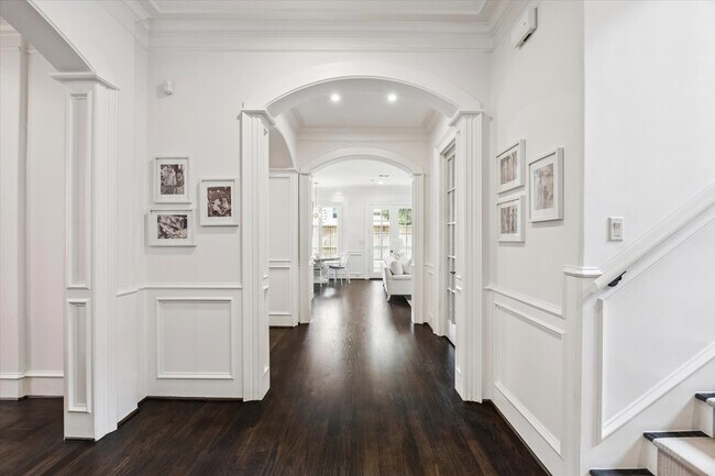 Foto del edificio - 6313 Sewanee Ave