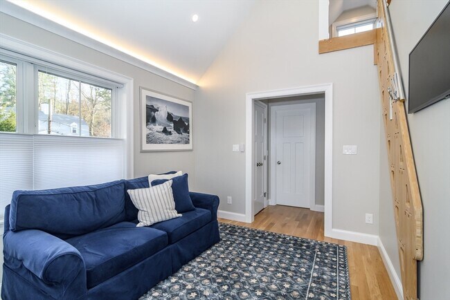 Foto del edificio - 12 Maugus Ave