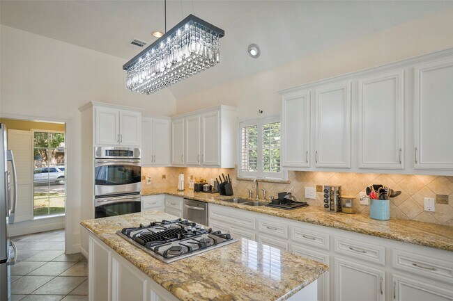 Foto del edificio - 14311 Islandwoods Dr