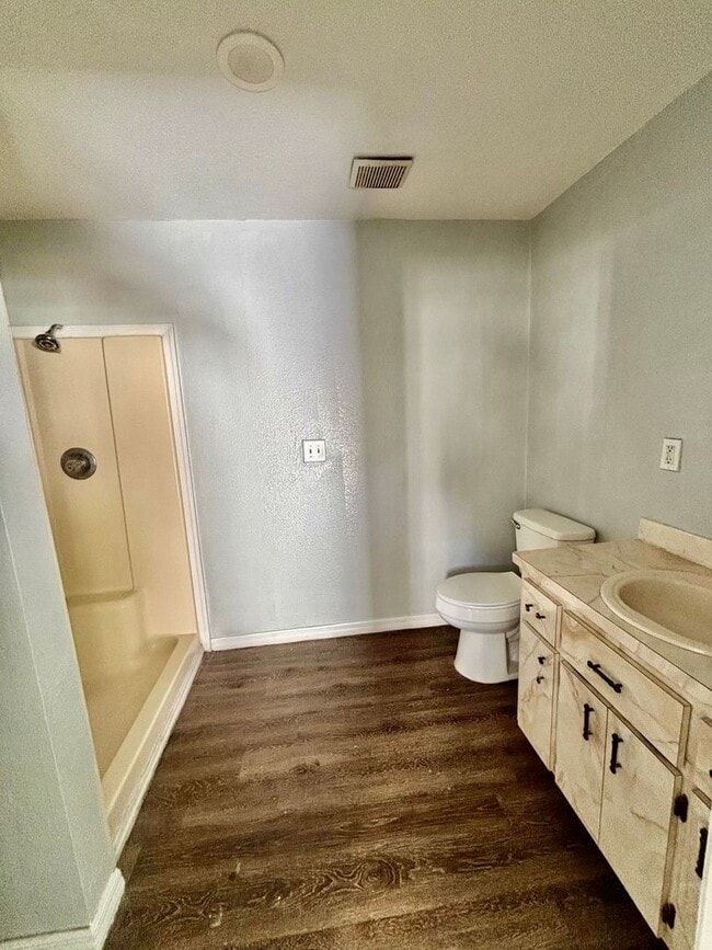 Building Photo - 4939 Flamingo Ln