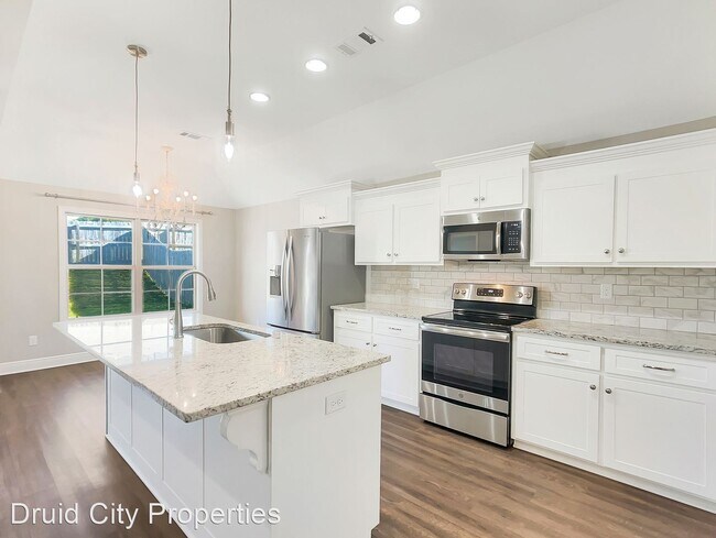 Building Photo - 3 br, 2 bath House - 5360 University Garde...