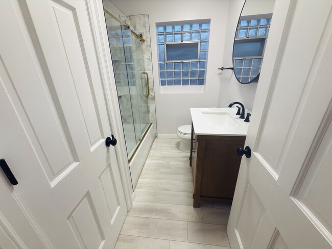 Building Photo - 630 N Florissant Rd