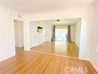 Foto del edificio - 14722 Addison St