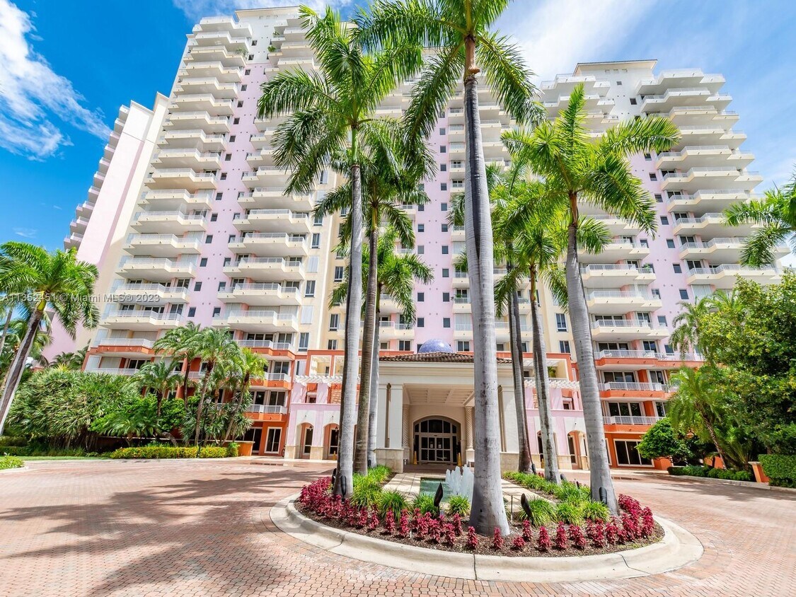 789 Crandon Blvd Unit 502, Key Biscayne, FL 33149 Condo for Rent in