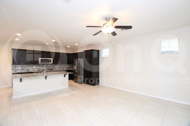 Foto del edificio - 3802 East Stiles Lane
