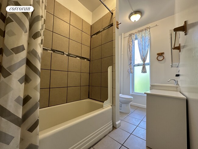 Foto del edificio - 489 Putnam Ave