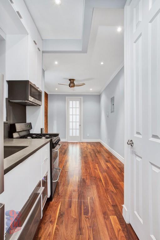 Building Photo - 52 Barrow St