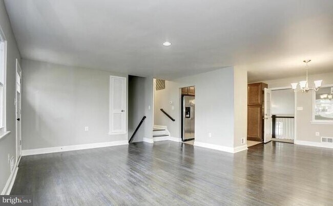 Building Photo - 6708 Hastings Dr