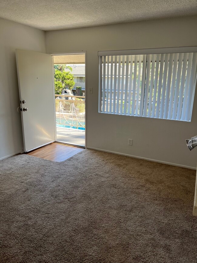 Building Photo - Downey West Garden Apartments