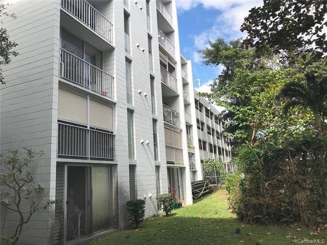 Building Photo - 647 Kunawai Ln