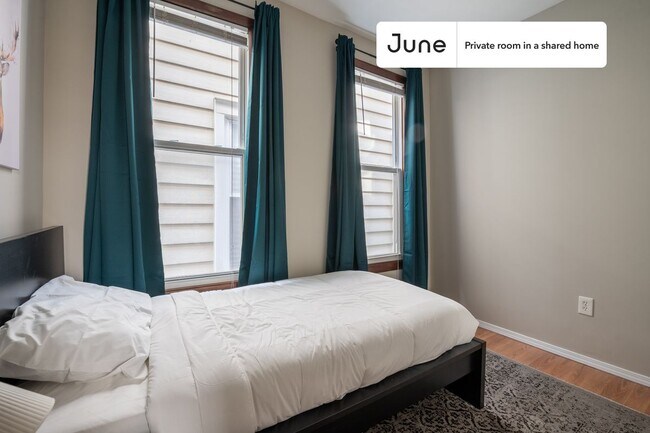 Foto del edificio - Room in Shared 4 bed/1 bath home
