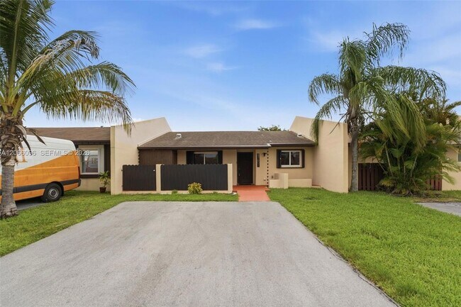 Photo - 11601 SW 123rd Avenue Unit Townhome