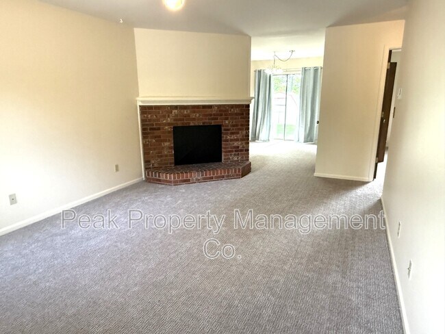 Foto del edificio - 2720 Sagebrush Dr