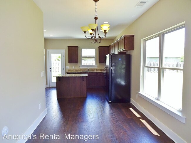 Foto del edificio - 4 br, 3 bath House - 14473 Griffin Street