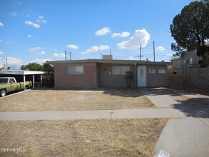 Building Photo - 3608 Sheppard Ave
