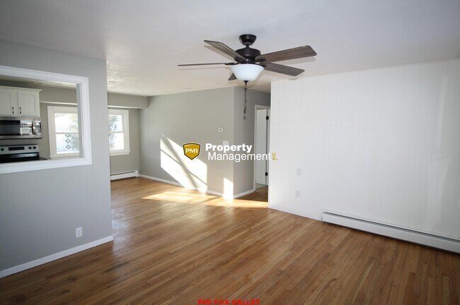 Foto del edificio - 318 E Marquette St