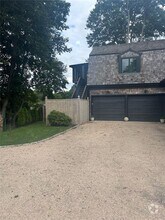 Building Photo - 99 Coggeshall Ave