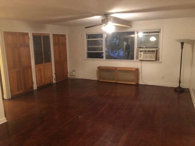 Foto del edificio - 5207 Avenue T