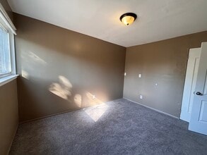 Building Photo - 20221 Tireman St